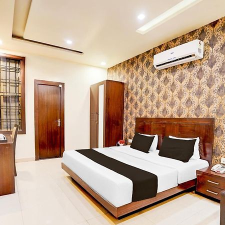 Super Townhouse Lalghati Near Airport โบปาล ภายนอก รูปภาพ