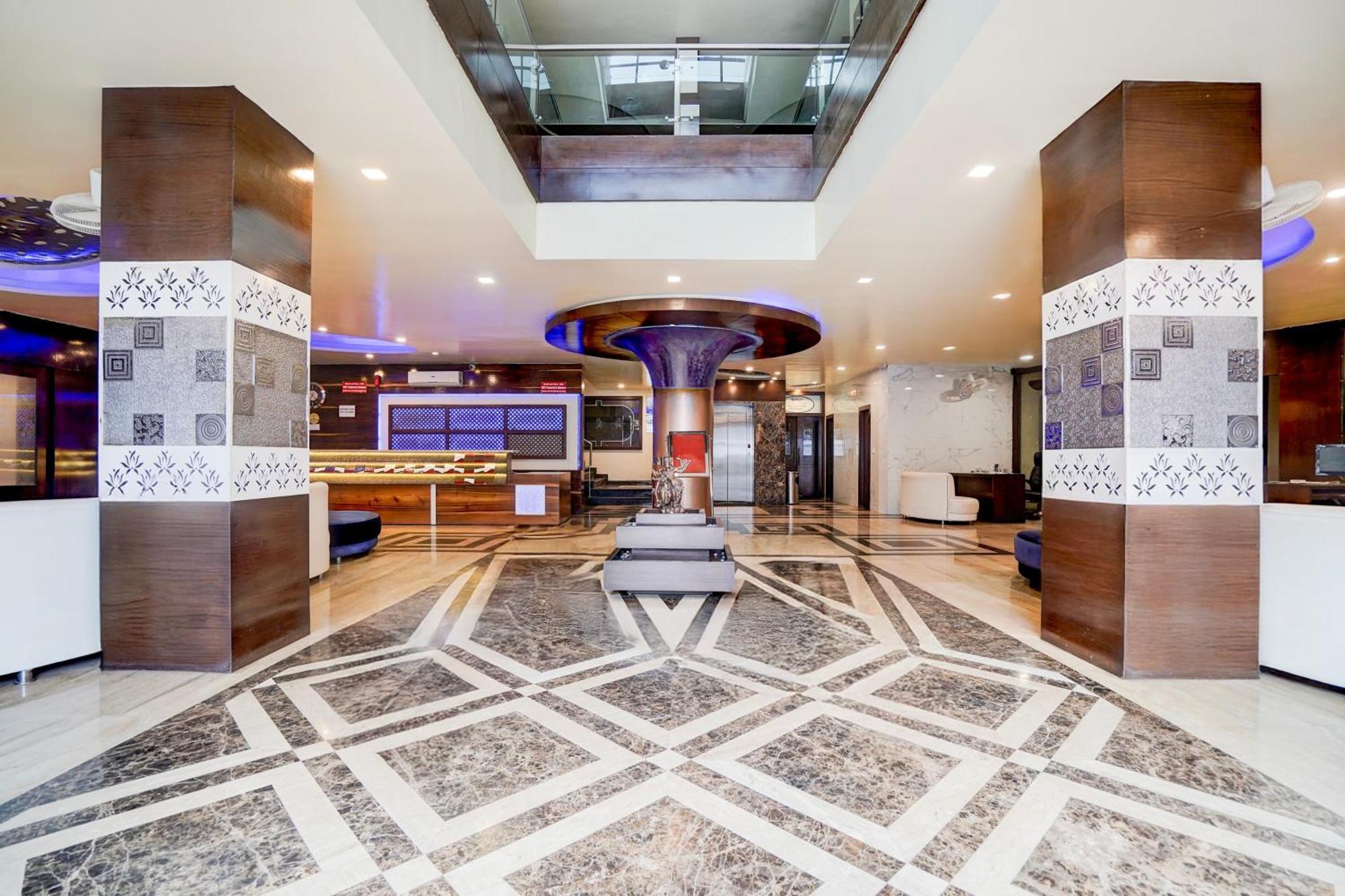 Super Townhouse Lalghati Near Airport โบปาล ภายนอก รูปภาพ